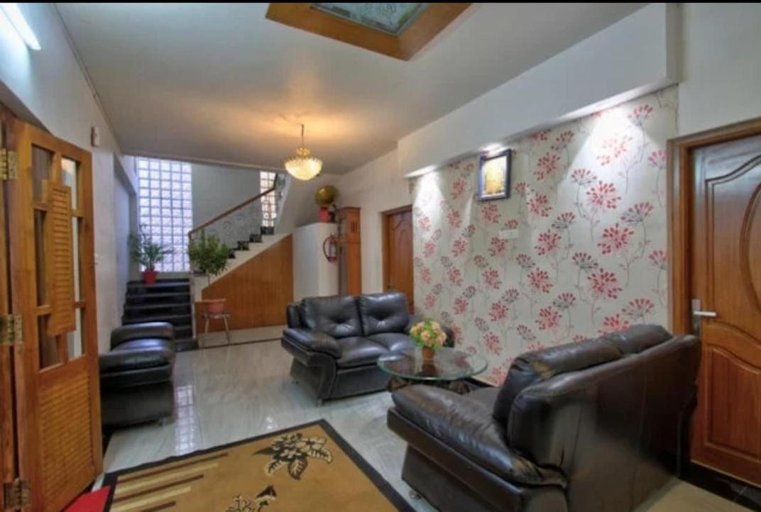 Savi'S Home Stay Ooty Ngoại thất bức ảnh