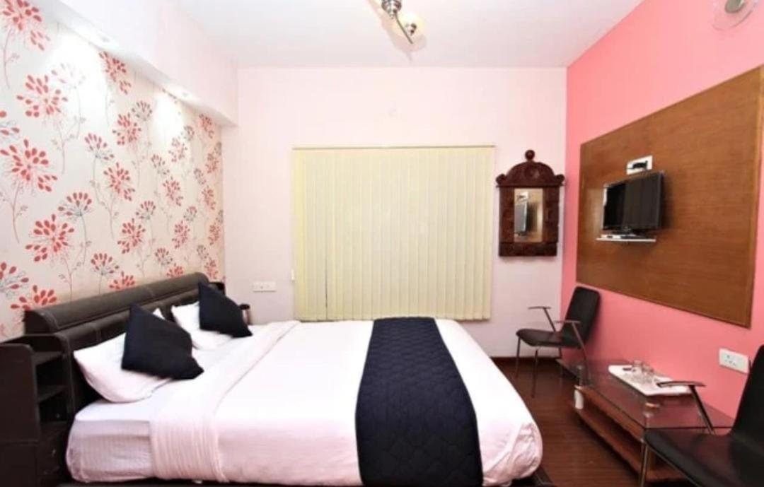 Savi'S Home Stay Ooty Phòng bức ảnh